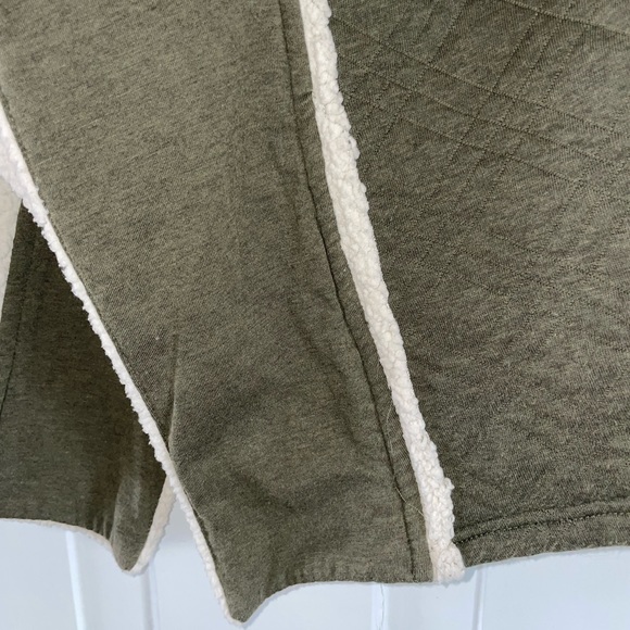 Anthropologie Saturday Sunday Olive Green Quilted Sherpa Vest - Picture 10 of 17